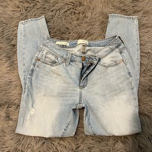 Universal Thread Mid Rise Curvy Skinny Jeans |Size 4